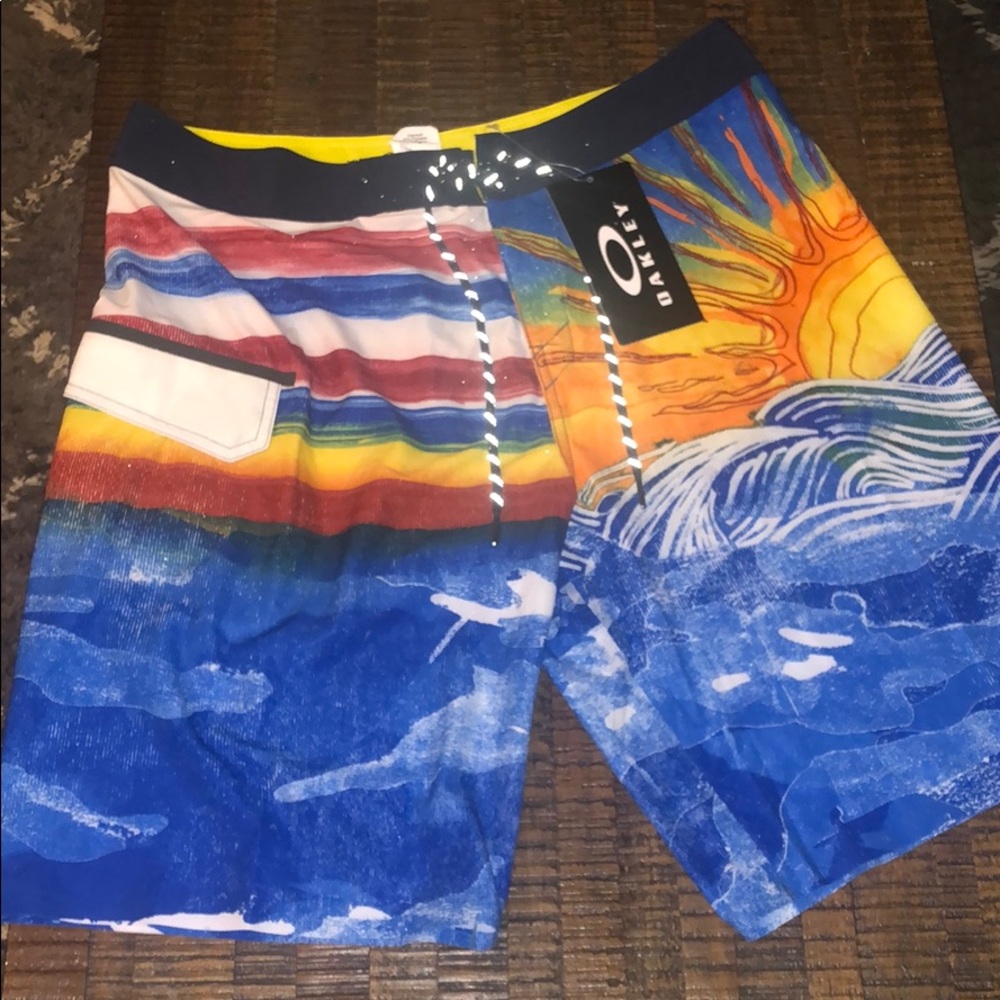 NWT Oakley Swim Trunks